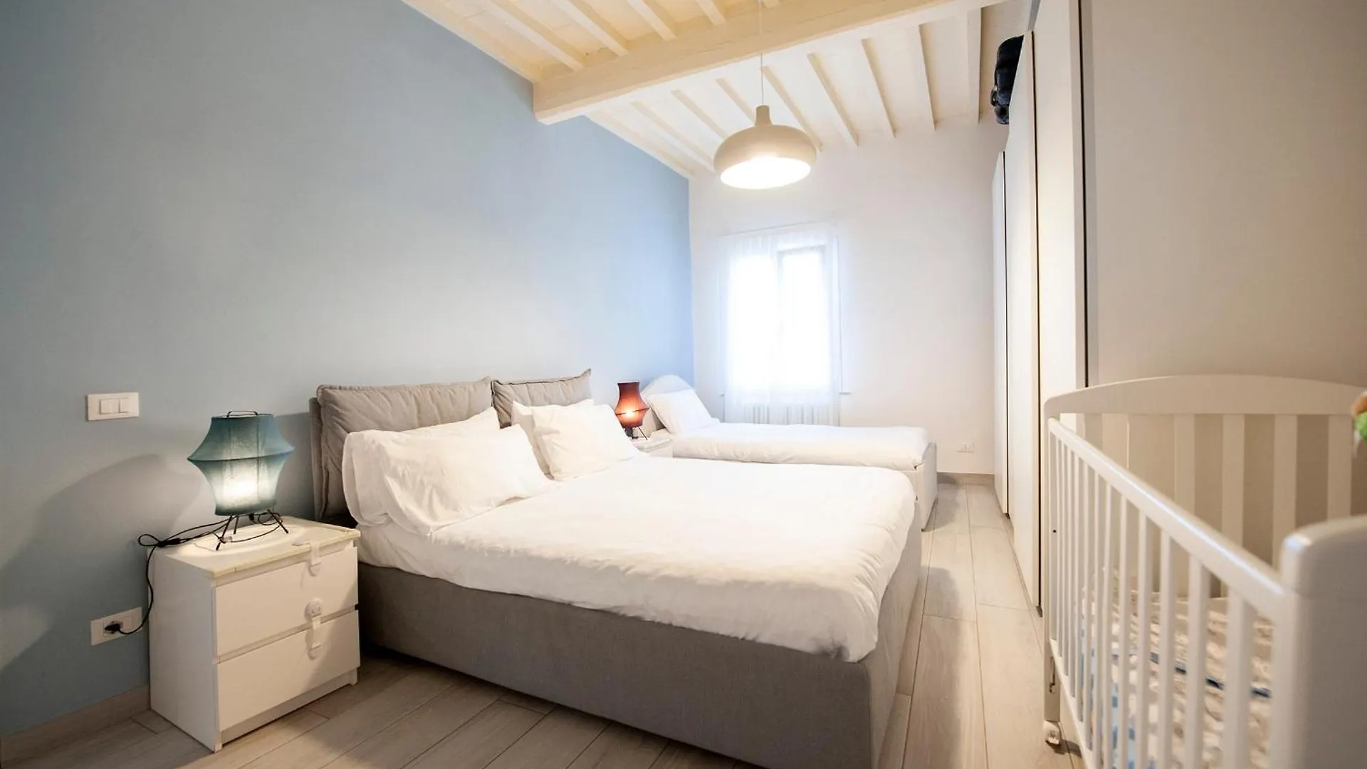Luxury Old Town Apartment Pisa